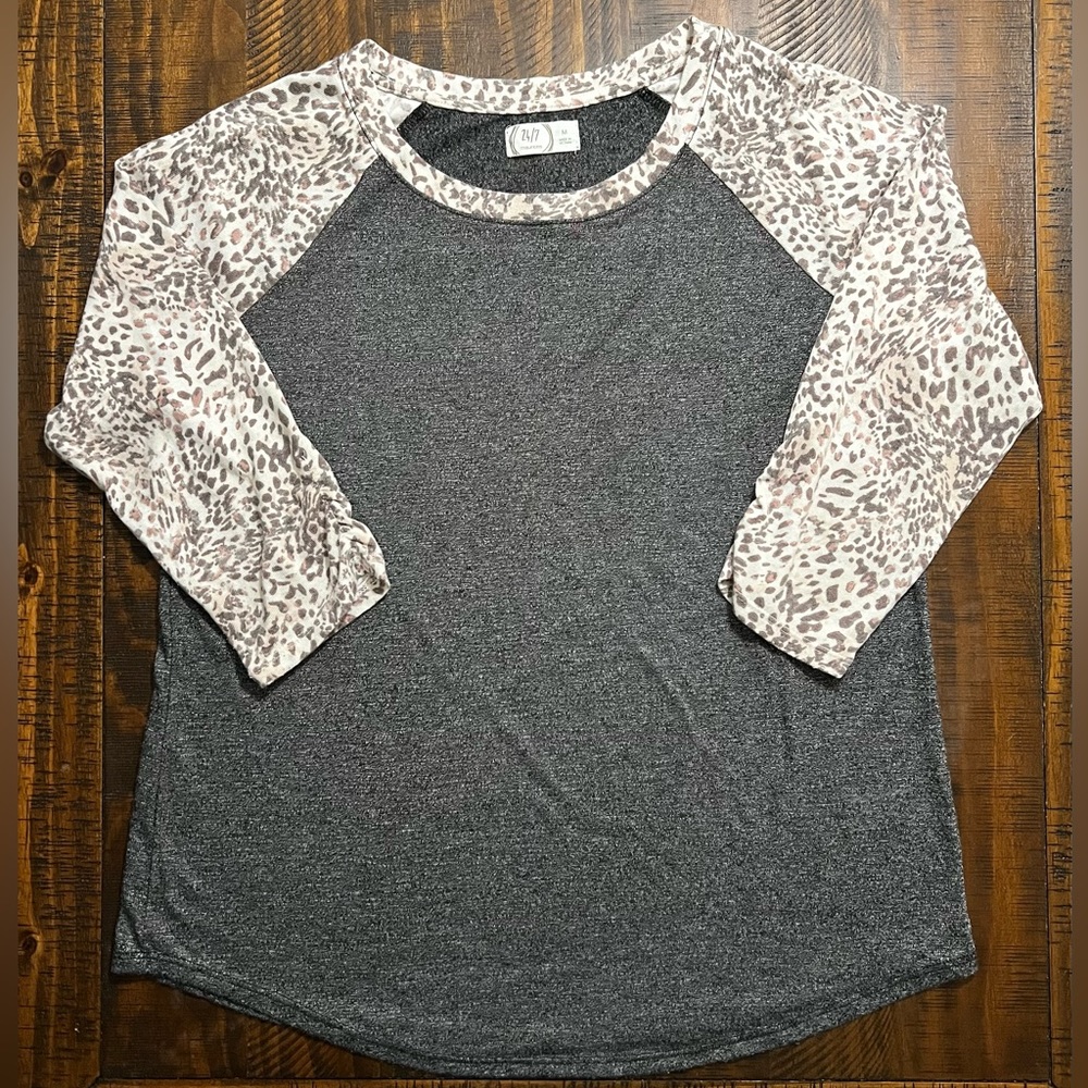 Animal print tee 3/4 sleeve 24/7 wear